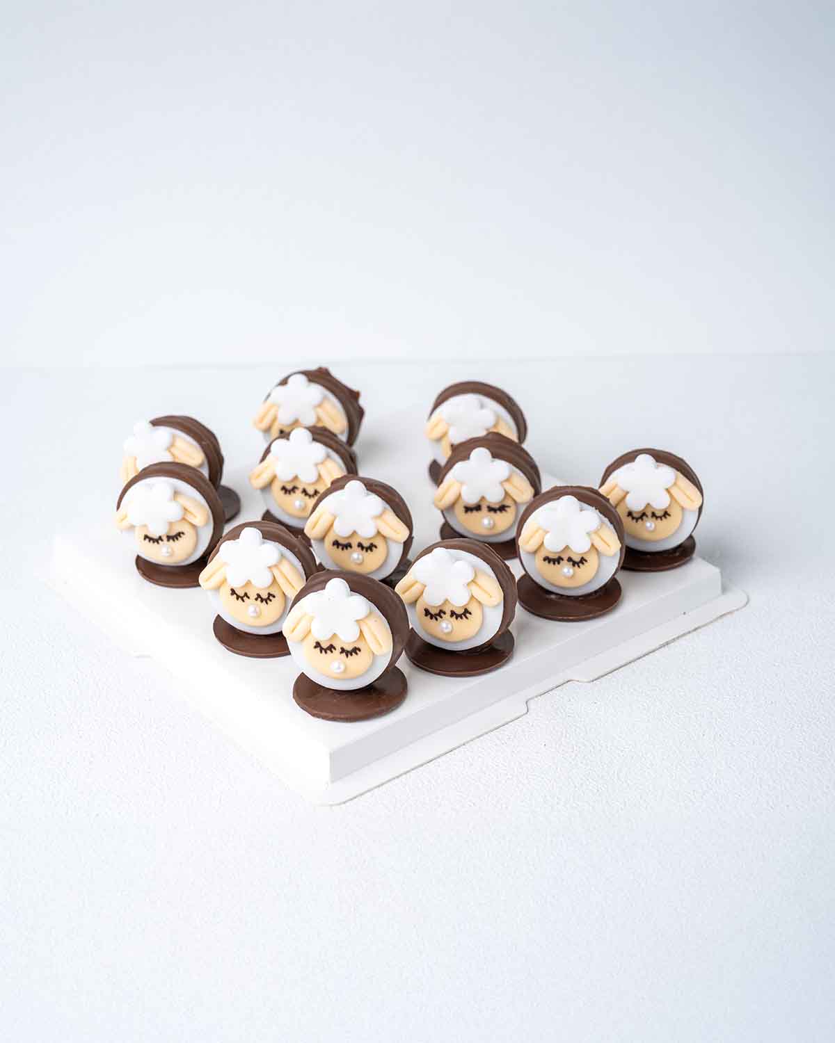 12 Pistachio Kunafa Chocolate Covered Oreo Sandwiches