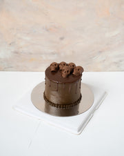 Chic and Creep Halloween Cake