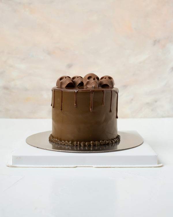 Chic and Creep Halloween Cake