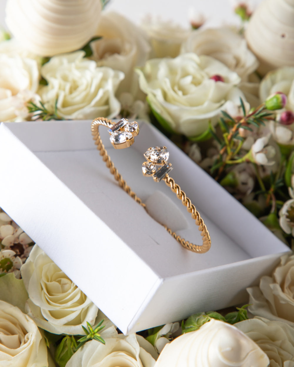 Petite Drop Bracelet Hamper