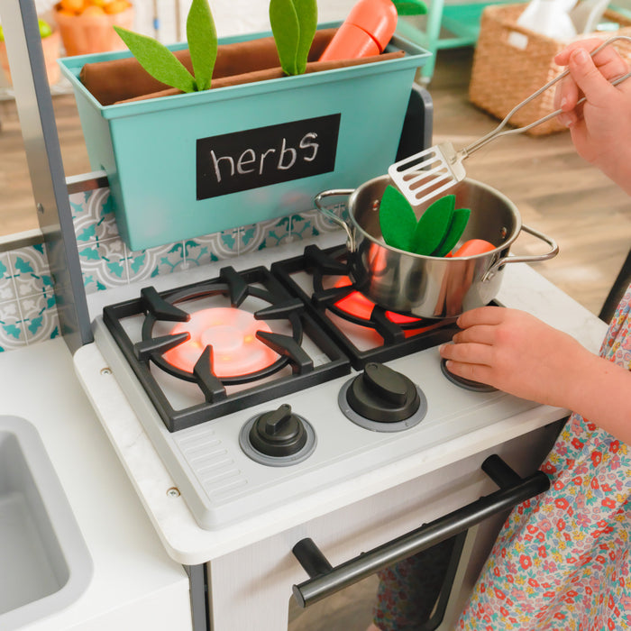Garden Gourmet Play Kitchen with EZ Kraft Assembly