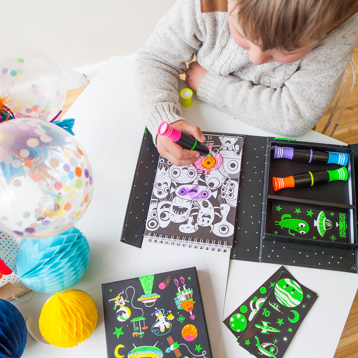Neon Colouring Set - Outer Space