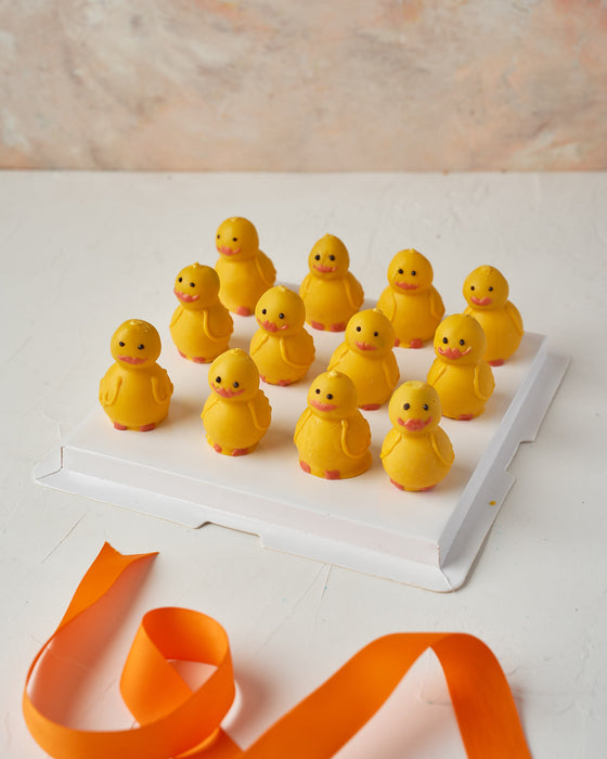 Spring Chick Cake Pops