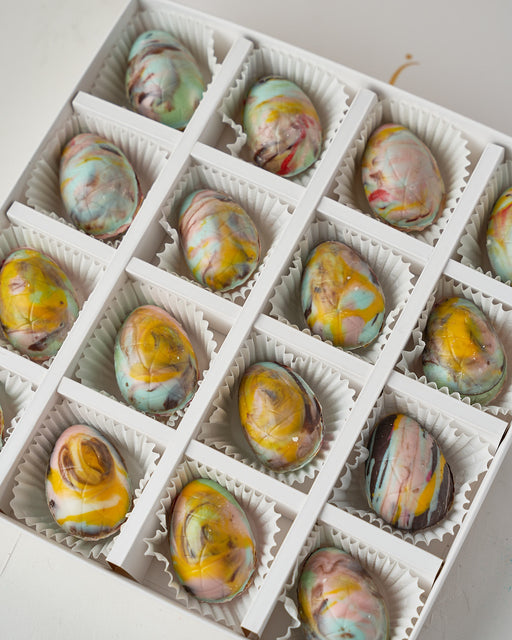16 Marble Effect Easter Eggs